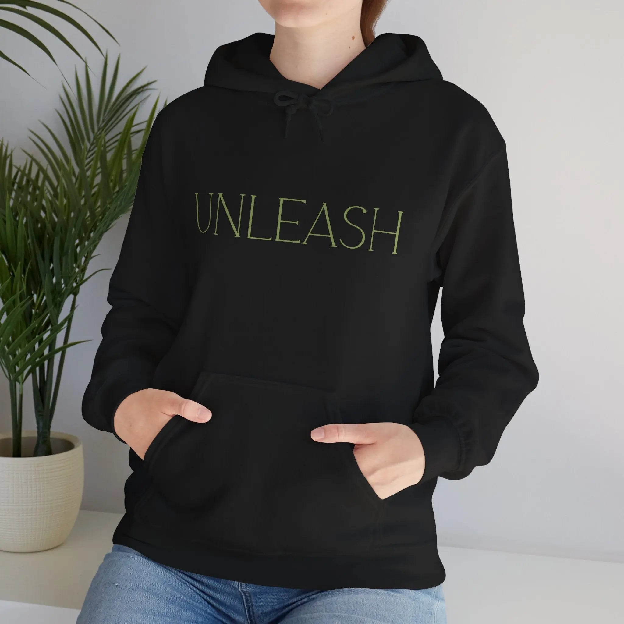 Unisex Heavy Blend™ Hooded Sweatshirt - Shaggy Chic